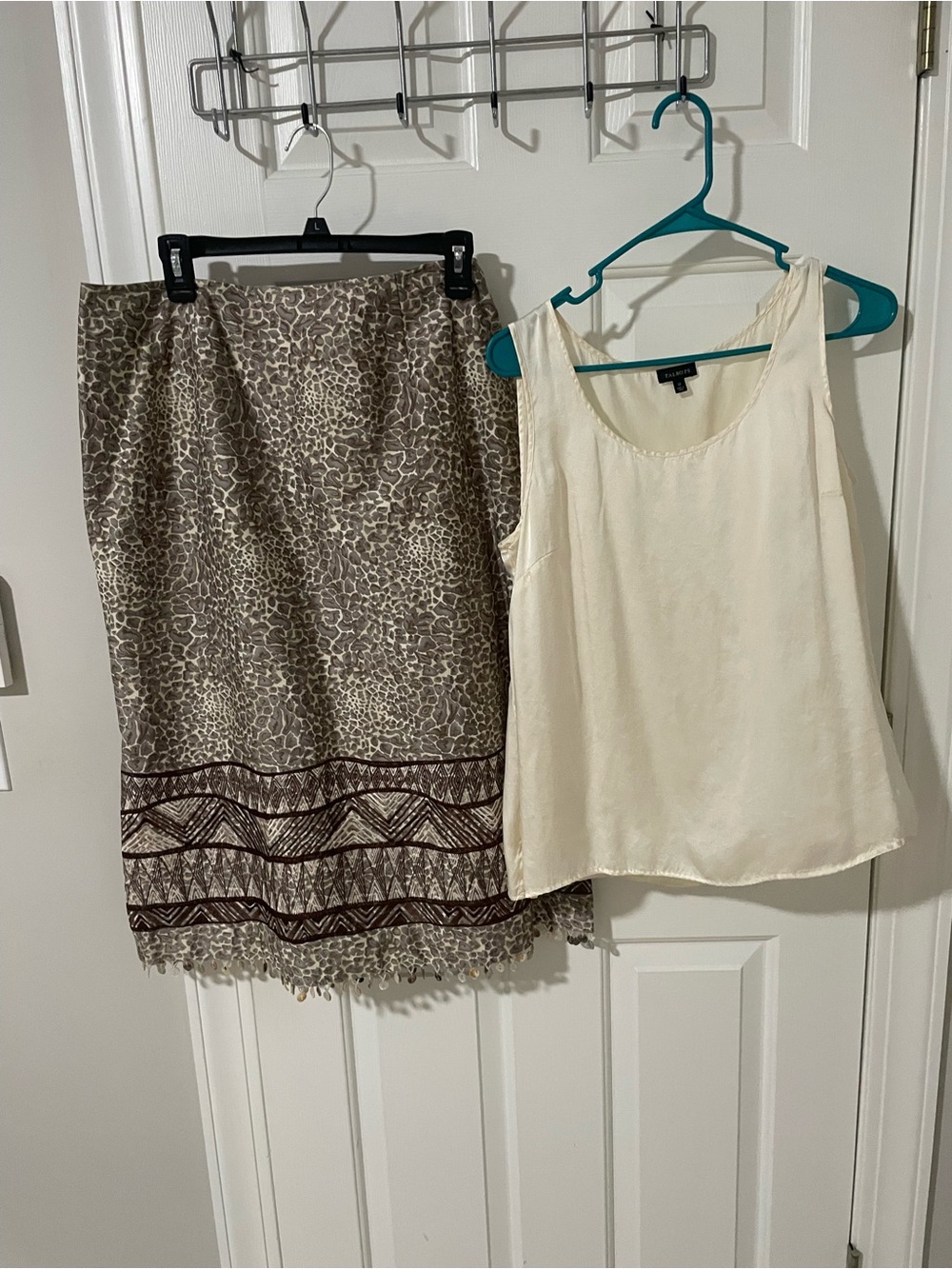 Women’s 12 Beige Animal Print Midi Skirt sz12 Talbots 12 tank